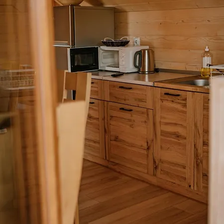 Sosnowy Parter Zator Dom wakacyjny *